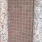 Naturstein-Mosaik mit Marmor kombiniert verlegt